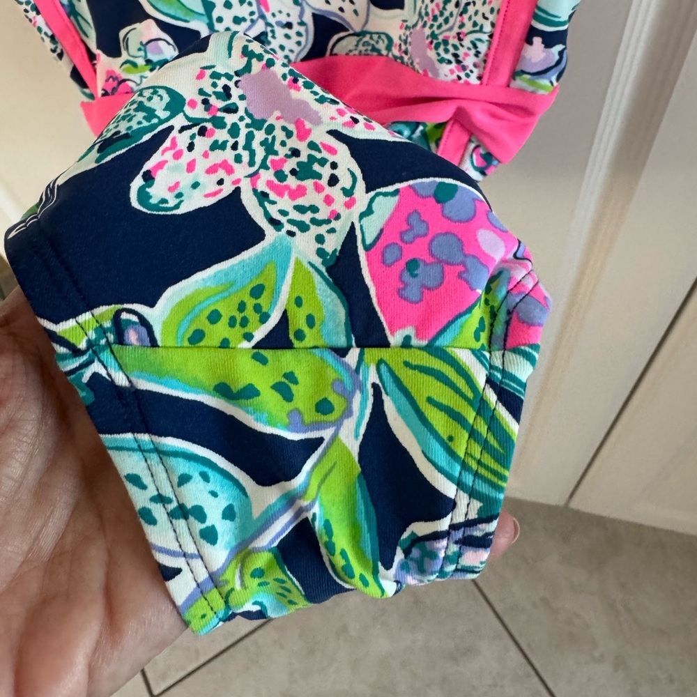 🦩🌴Lilly Pulitzer Palma~Sway This Way Deep Sea Navy, Vibrant Floral Swimsuit🌴🦩 - Picture 5 of 9